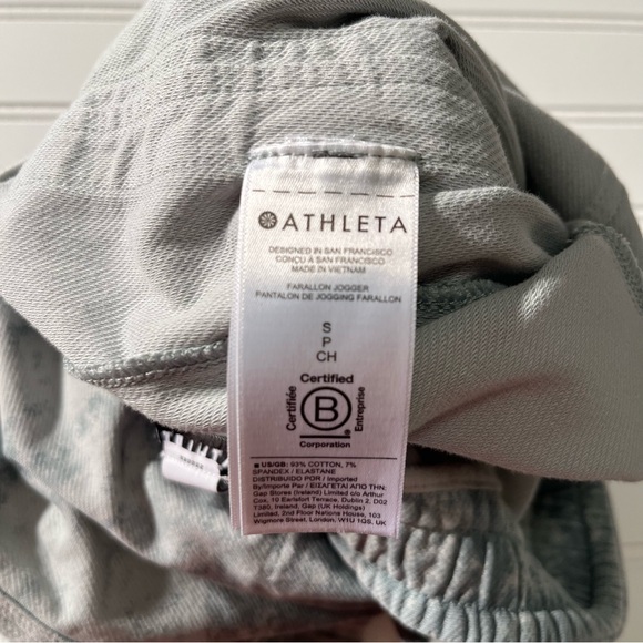 Athleta Farallon Jogger Pants green/grey "fog camo coast" sz. S - Picture 8 of 11